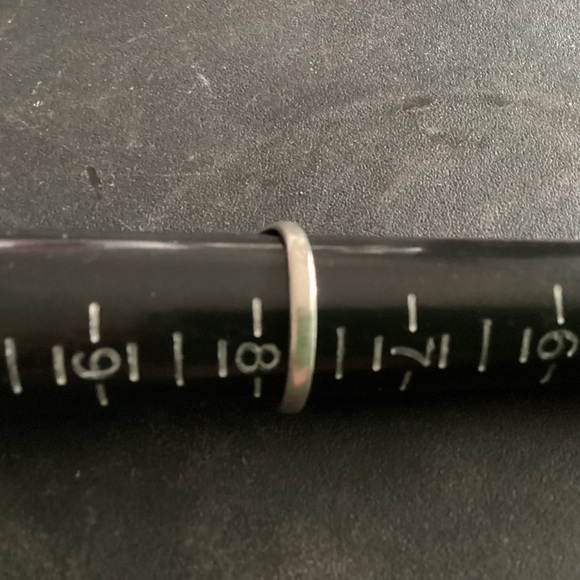 7 3/4 Tao Sterling Silverer Designer Ring Hands Yin Yang - Picture 3 of 3